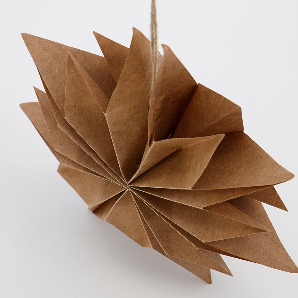 HOUSE DOCTOR - PAPIR STJERNE - CAPELLA 206120802 - NATURAL - 20 CM.