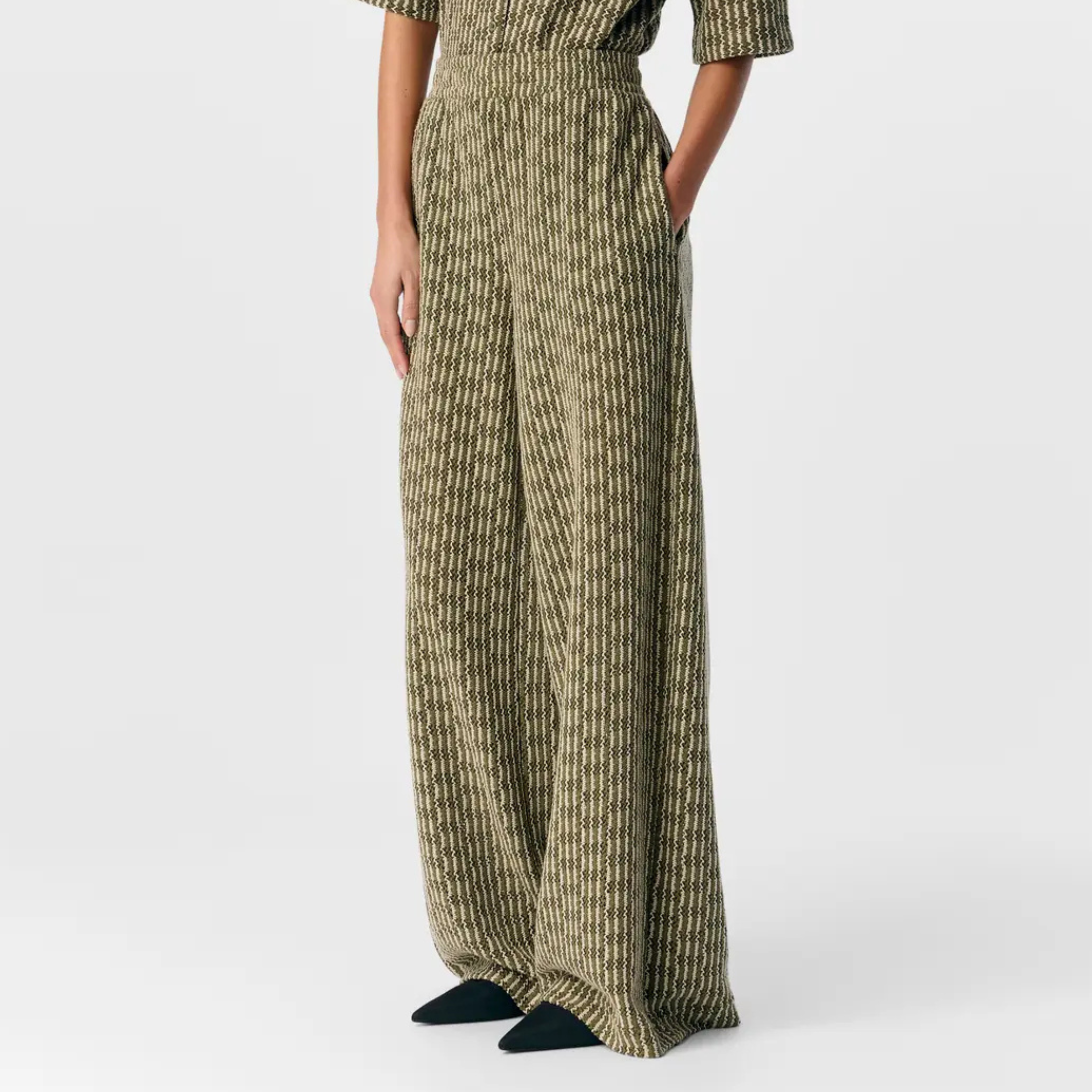 OBJECT - BUKS - ISJA 23046752 - CAPULET OLIVE/SANDSHELL