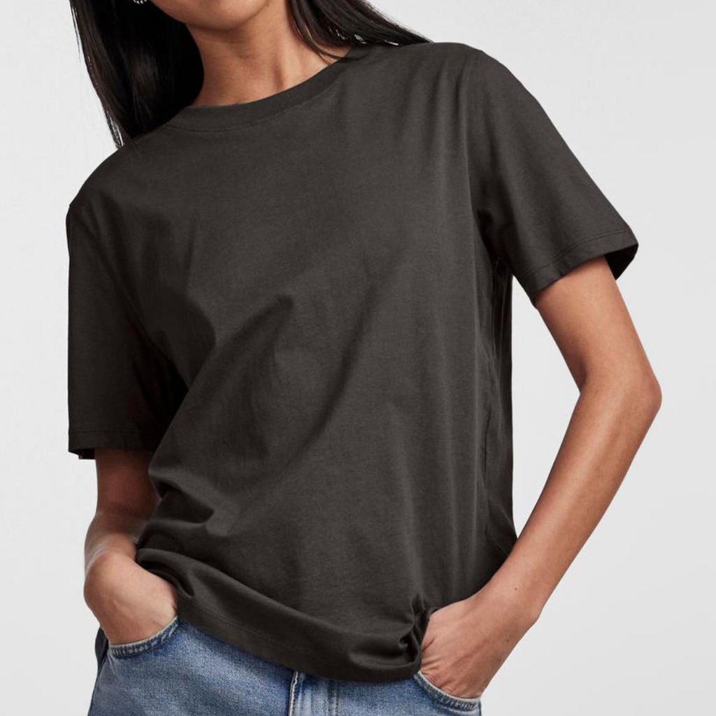 PIECES - T-SHIRT - RIA SOLID 17140802 - SORT