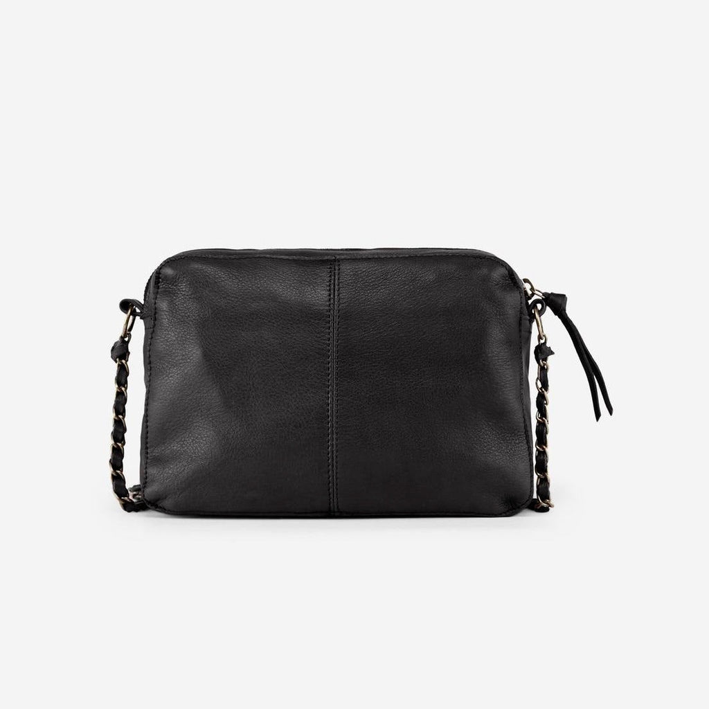 PIECES - TASKE - NAINA 17063358 - SORT