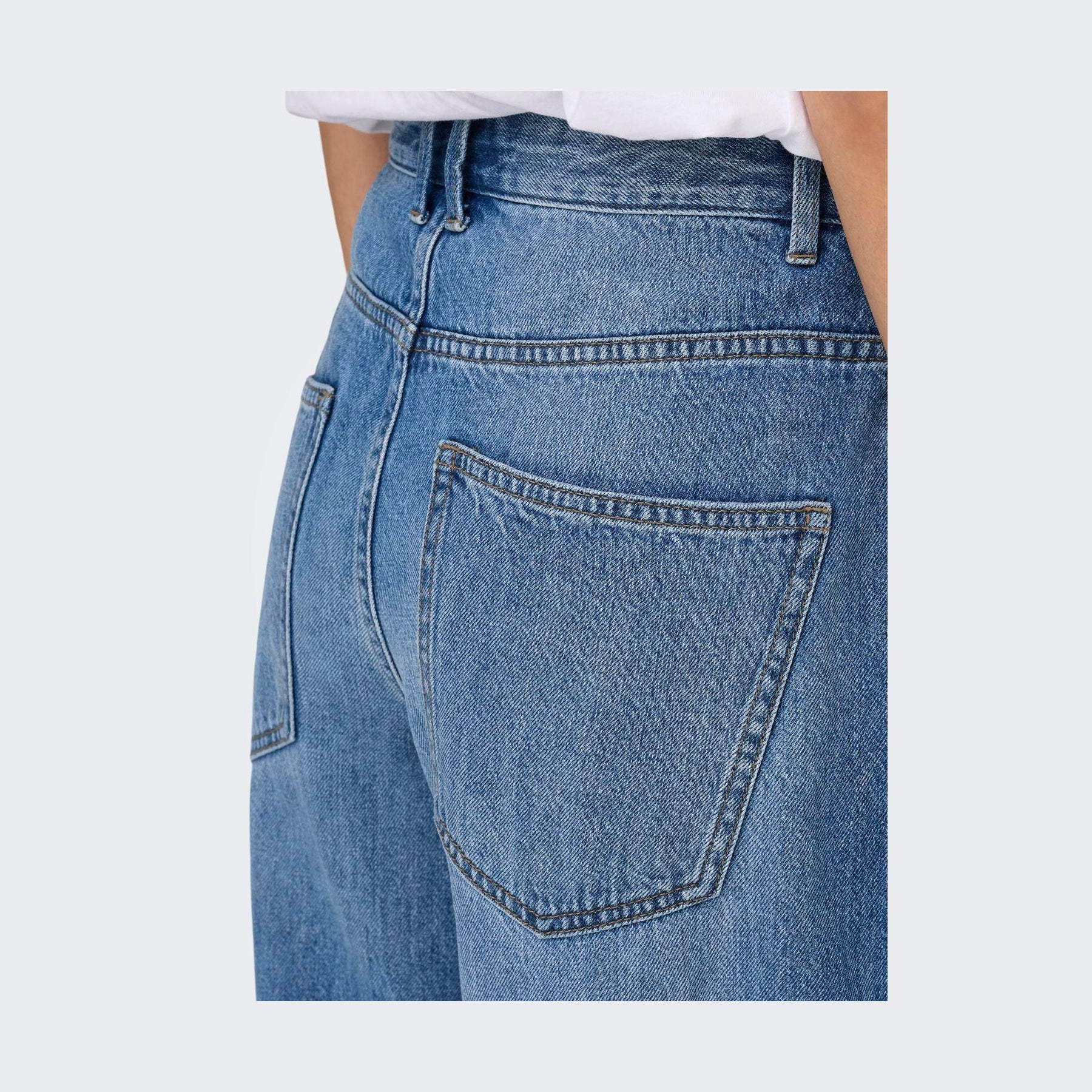 ONLY - JEANS - TAYLOR HW BARREL 15367620 - MEDIUM BLUE DENIM