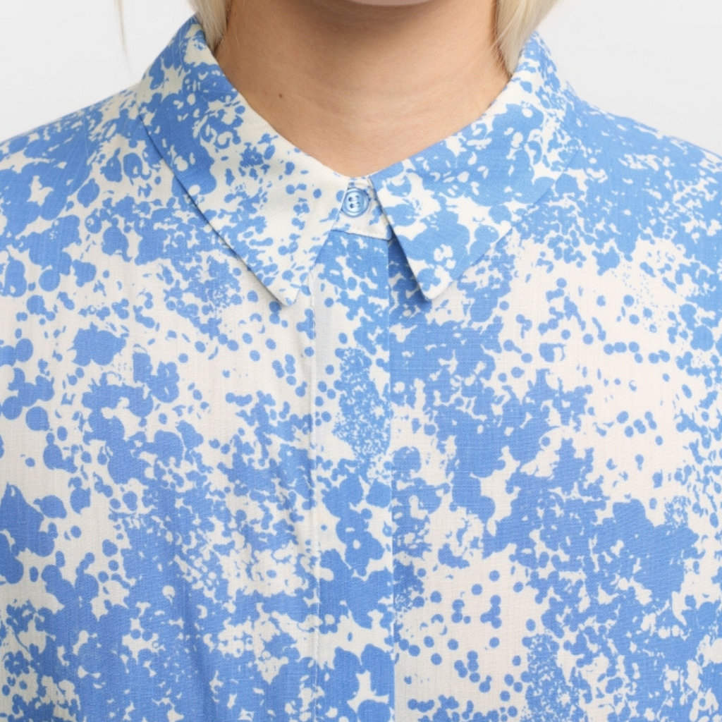 SOFT REBELS - SKJORTE - ELEANOR FREEDOM SR125-702 - MICROSCOPE PRINT ULTRAMARINE