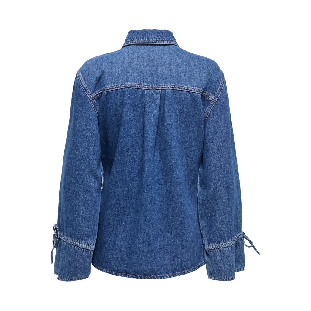 ONLY - SKJORTE - SMILLA ASYM TIE 15360423 - MEDIUM BLUE DENIM