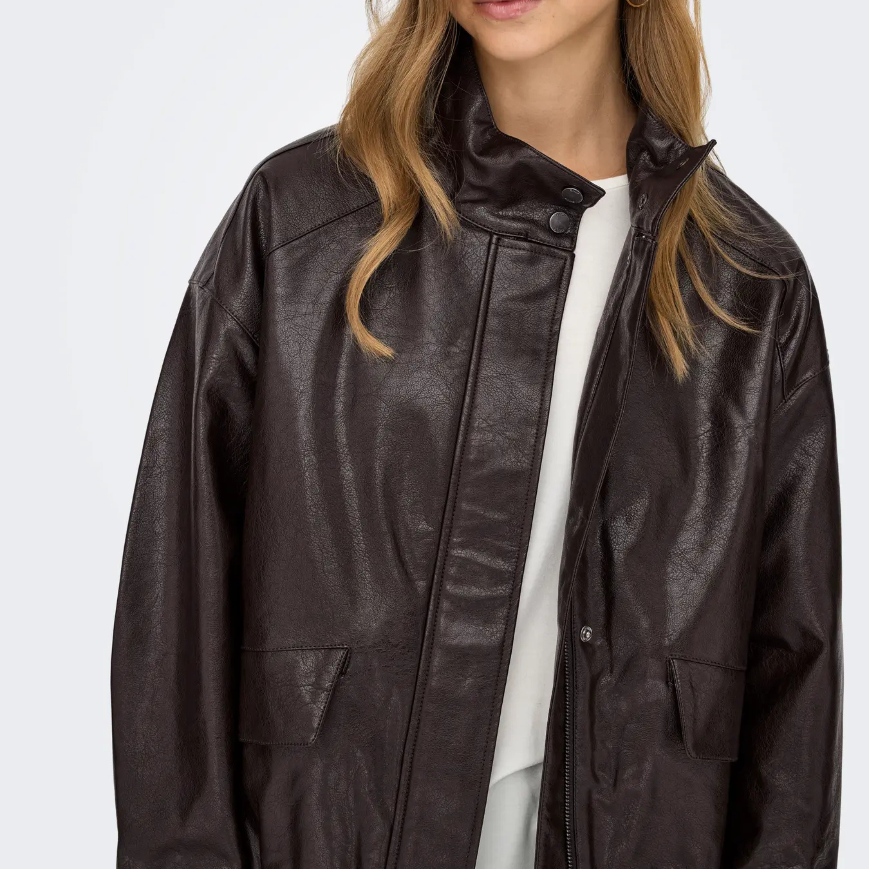 ONLY - BOMBERJAKKE - JULIA FAUX LEATHER 15373024 - CHOCOLATE TORTE